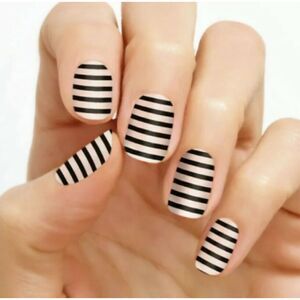 Between The Lines - Color Street Nails - Full Set - NEW